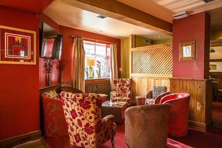 Lounge 63 of 65