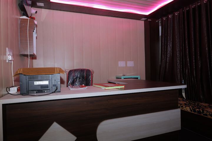 Hotel Interior 5 of 16