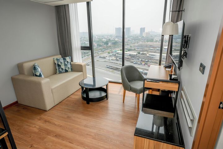 Room 42 of 112