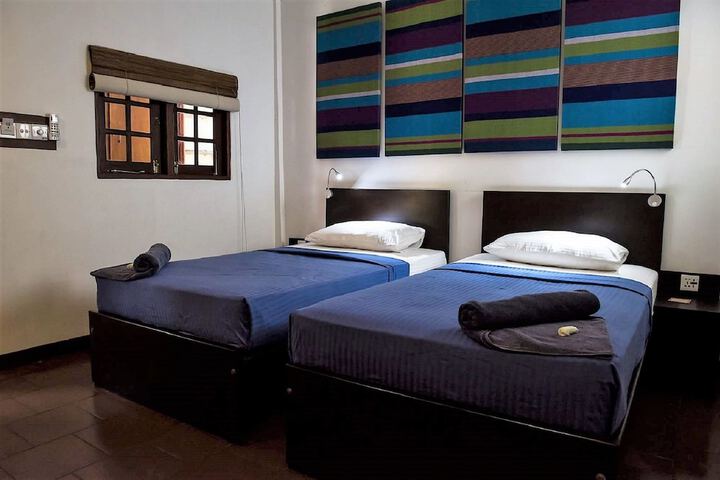 Room 2 of 13
