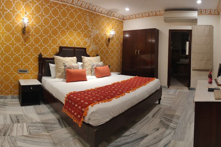 Room 5 of 59
