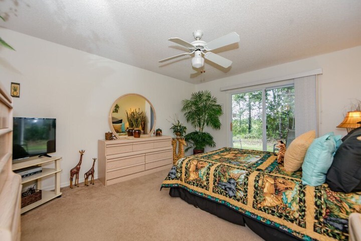 Room 6 of 22