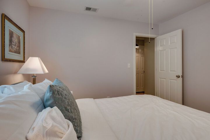 Room 6 of 55