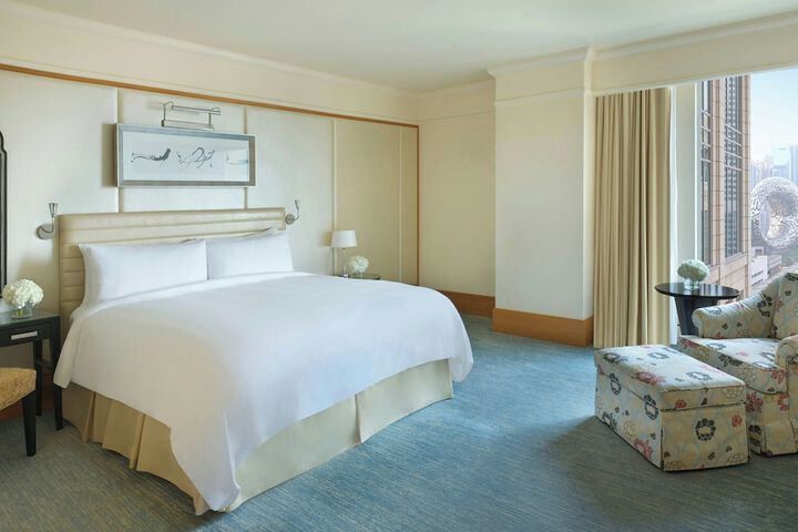 Room 28 of 127