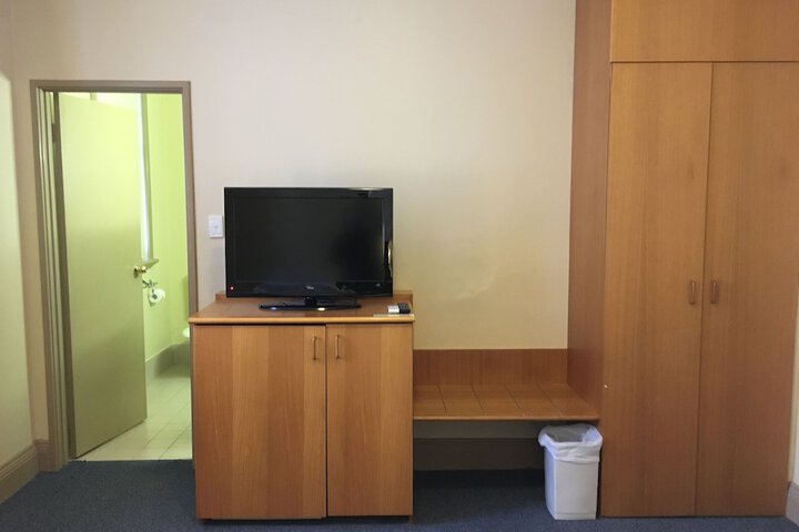 Room 13 of 73