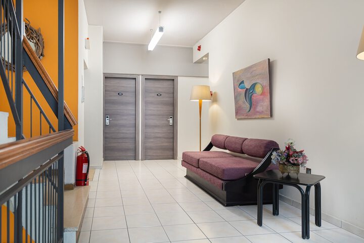 Ballroom/Hall 32 of 45