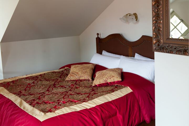 Room 15 of 35