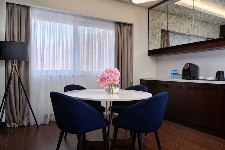 Room 80 of 129