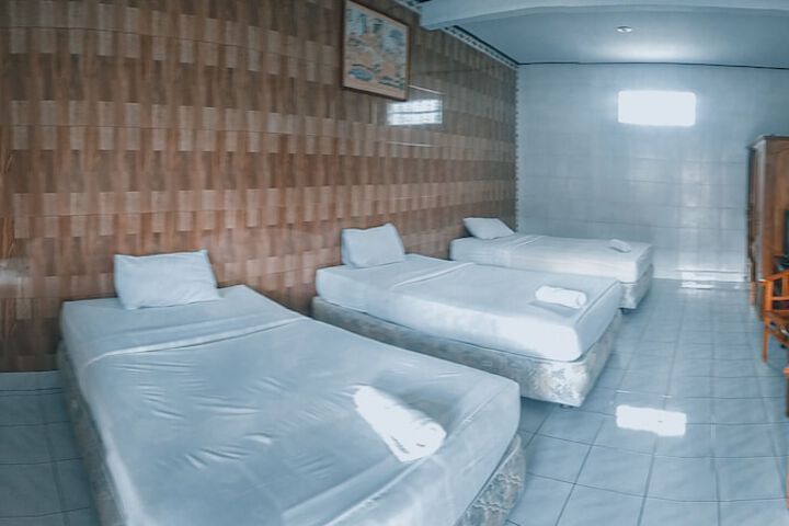 Room 25 of 54