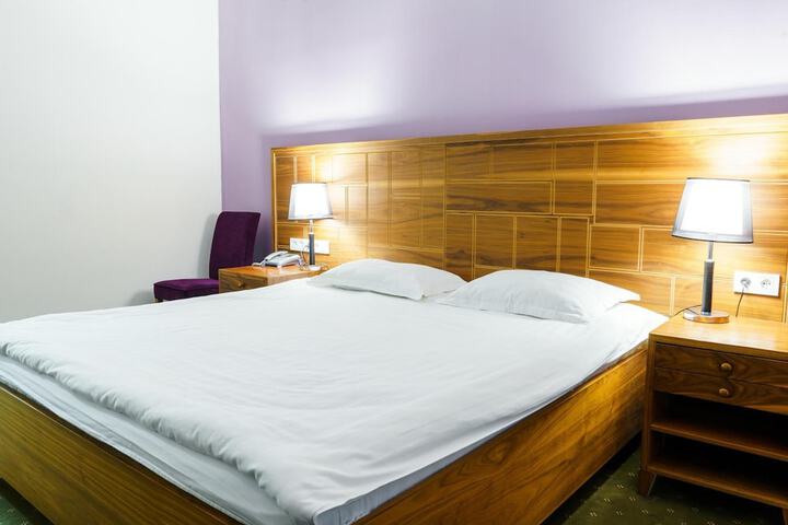 Room 20 of 54