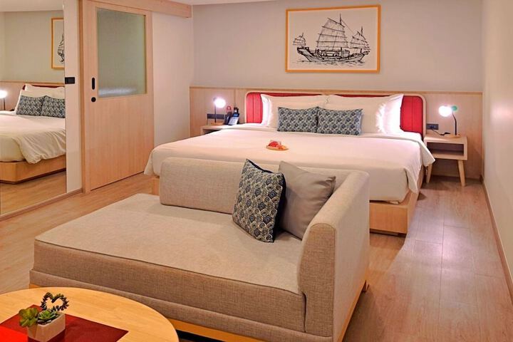 Room 114 of 190