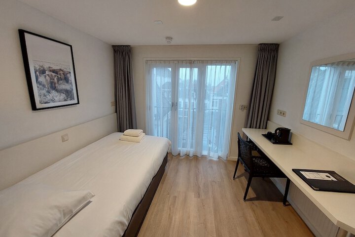 Room 18 of 45