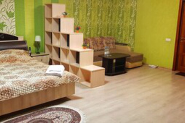 Room 17 of 28