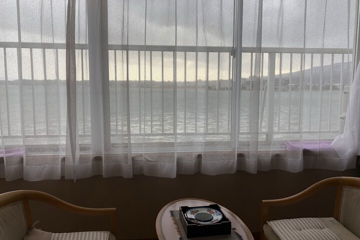 Room 11 of 40