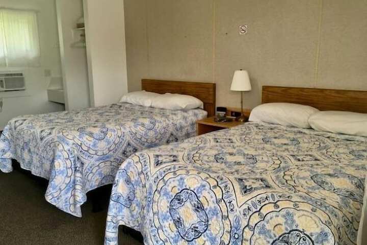 Room 3 of 53
