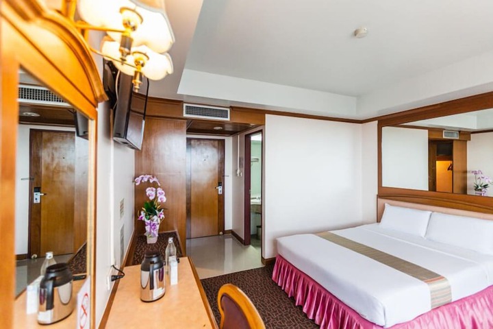 Room 21 of 67