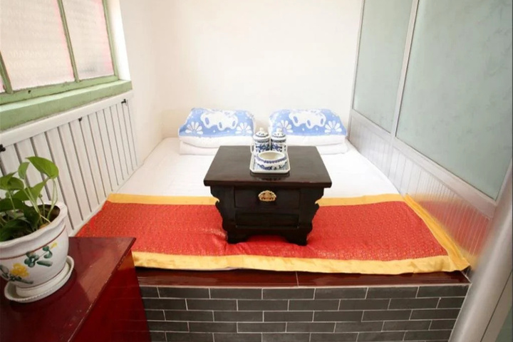 Room 5 of 13
