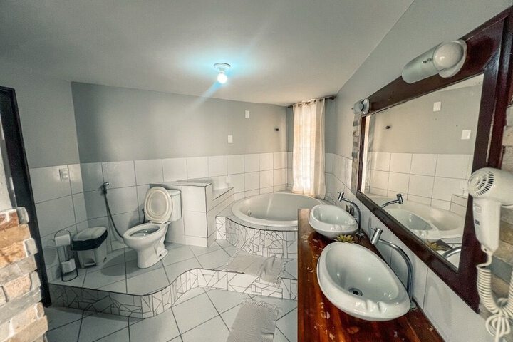 Room 26 of 49