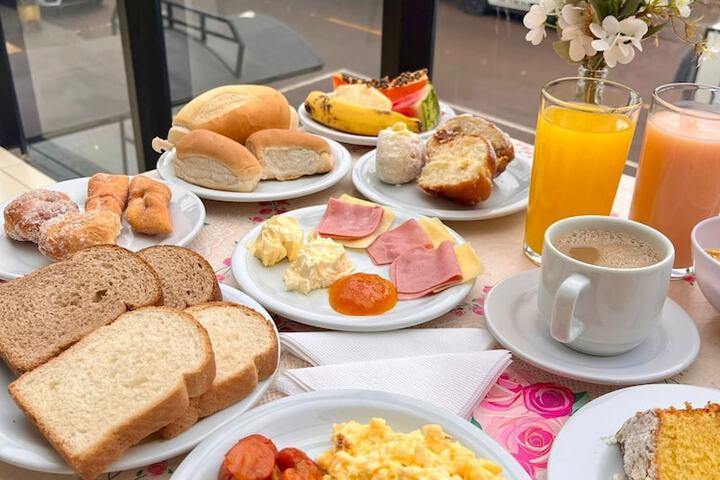 Breakfast/Coffee Service 43 of 64