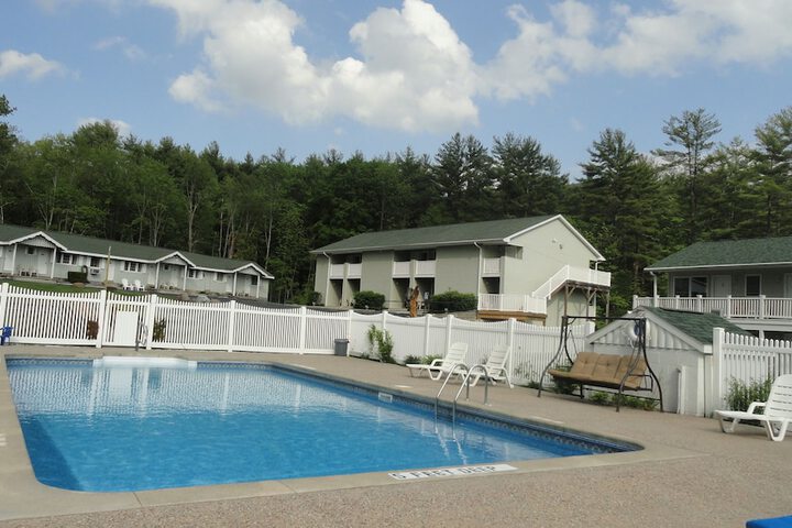 Pool 65 of 106