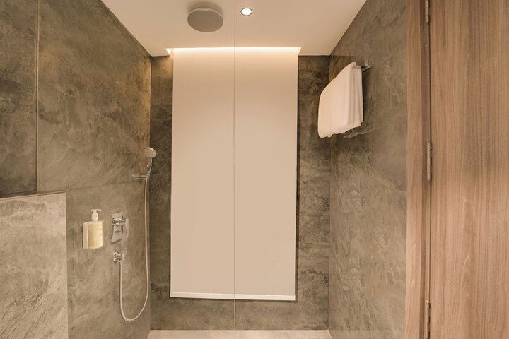 Room 20 of 35