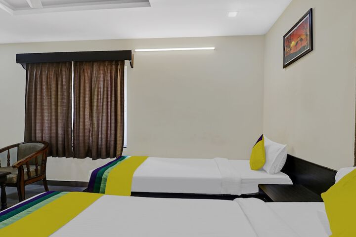Room 18 of 28