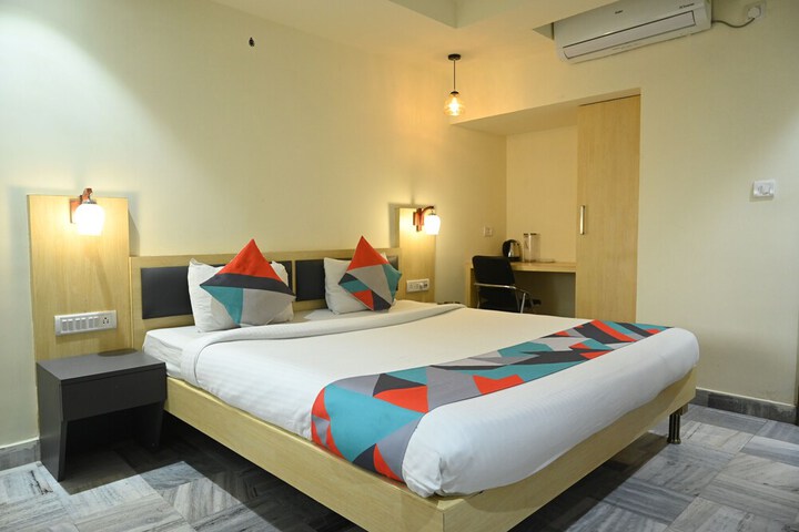 Room 15 of 30