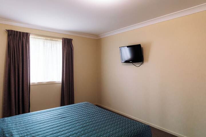 Room 8 of 95