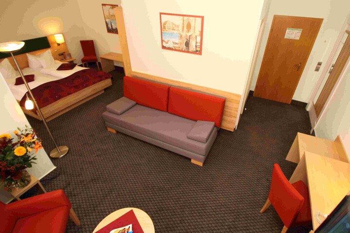 Room 30 of 61