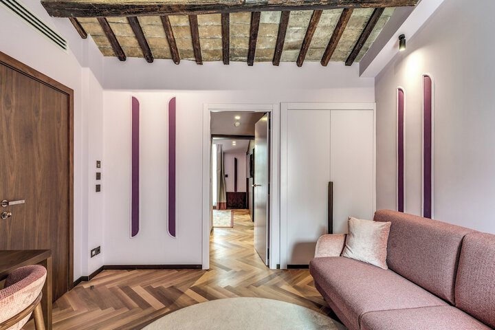 Room 45 of 85
