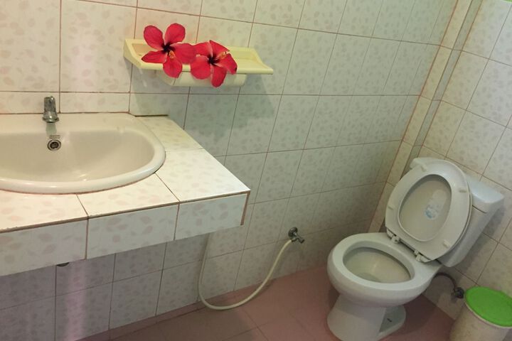 Room 15 of 50