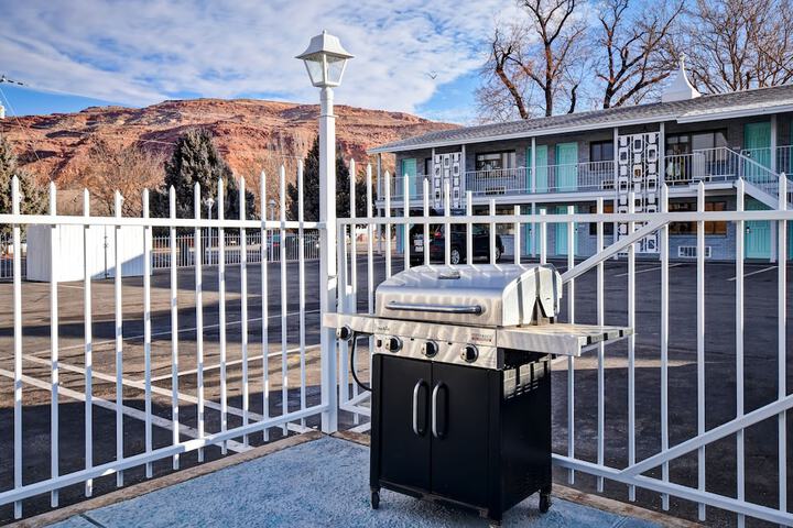 BBQ/picnic area