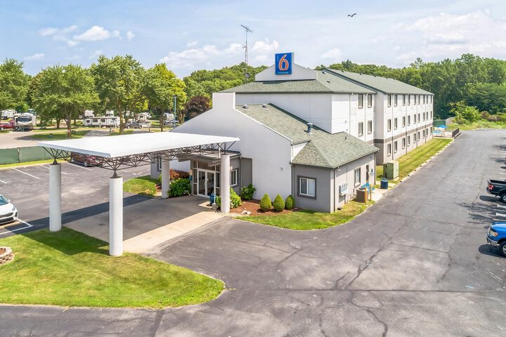 Hotel 52 of 52