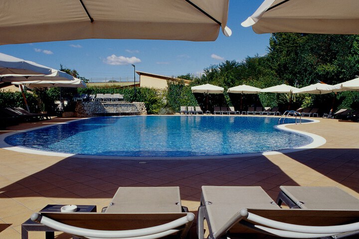 Pool 113 of 173
