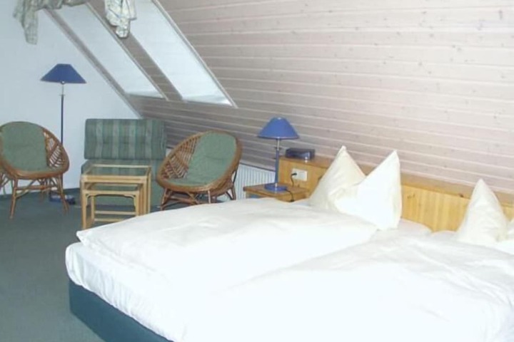 Room 14 of 41