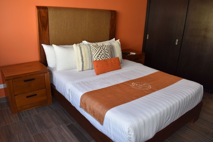 Room 46 of 146