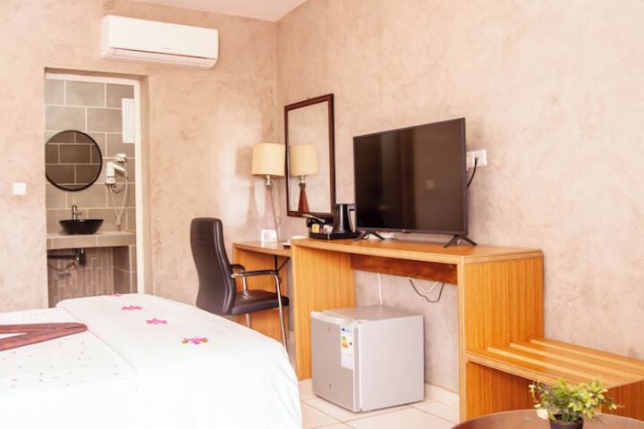 Room 20 of 35