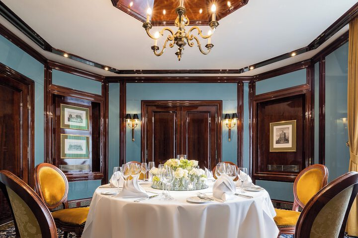 Ballroom/Hall 108 of 142