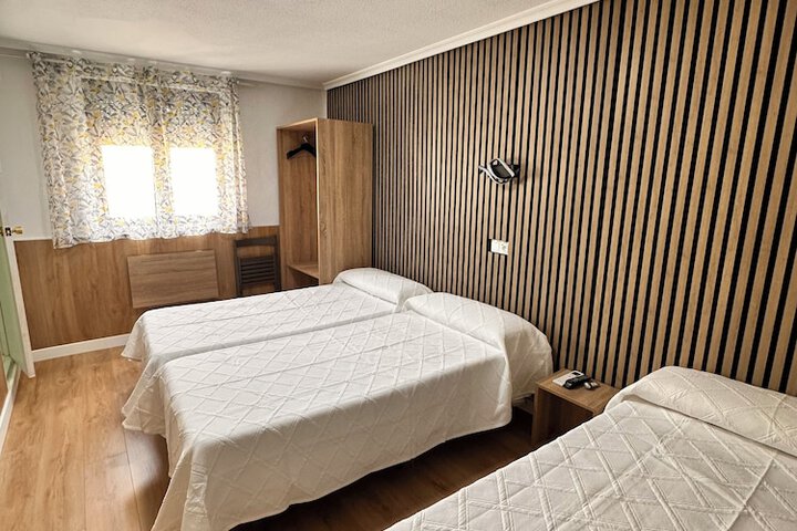 Room 14 of 43