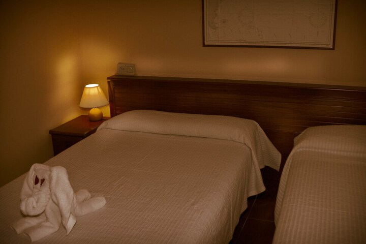 Room 10 of 35