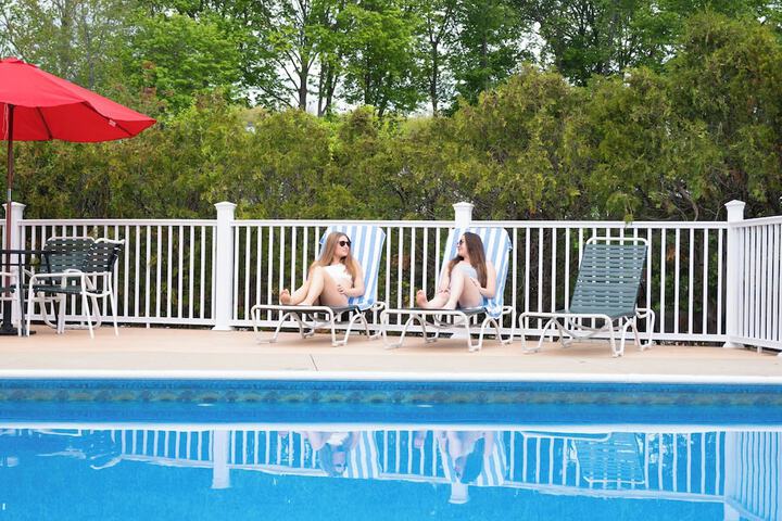 Pool 88 of 127