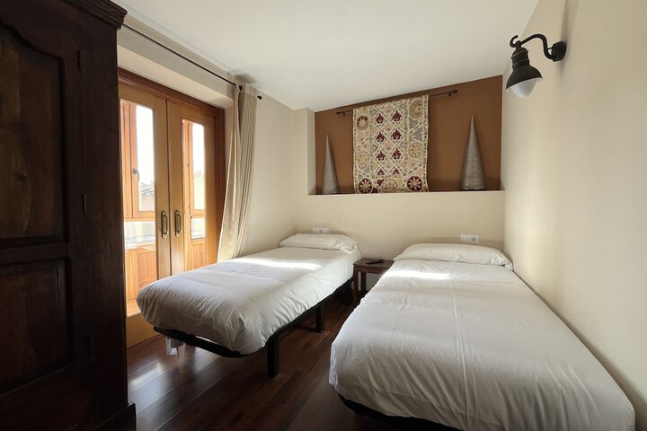 Room 42 of 95