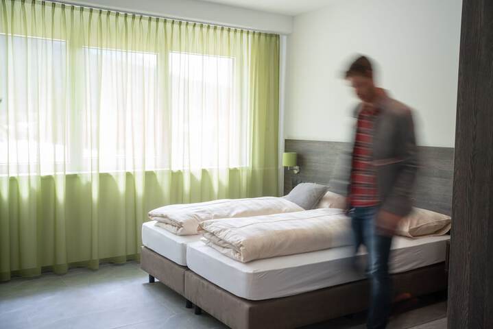 Room 21 of 90