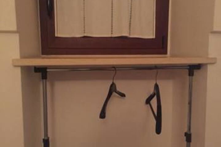 Room 66 of 100