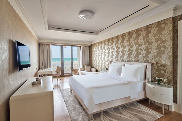 Room 4 of 53
