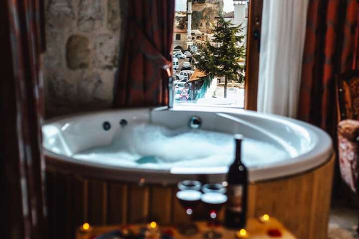 Hot Tub 89 of 122