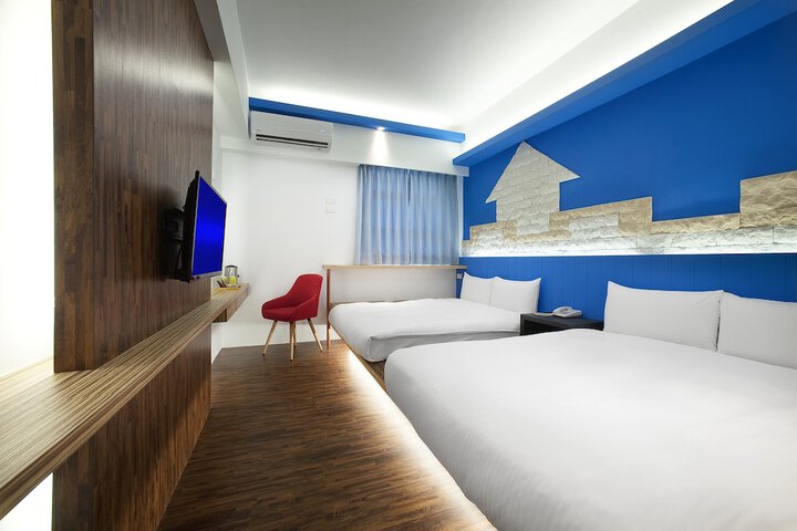 Room 15 of 38
