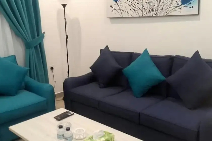 Room 5 of 11