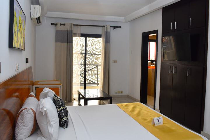 Room 16 of 43