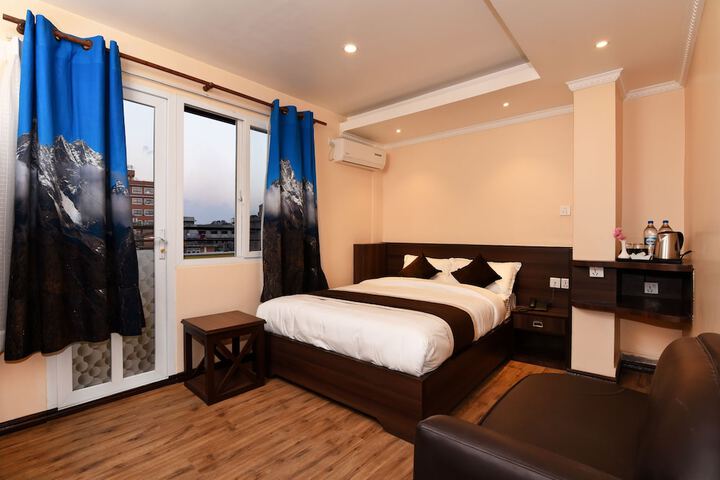 Room 16 of 42